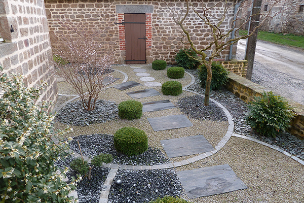 Jardin et Paysage, spécialiste de l'allée de jardin en Mayenne